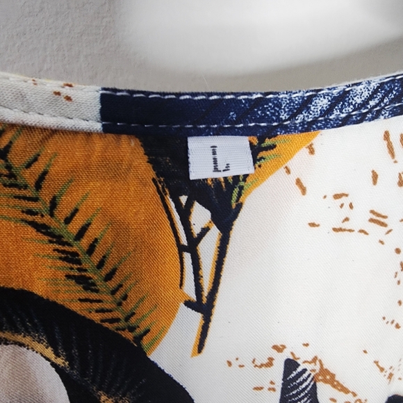 Floral Print Vneck Button Up Midi Dress - Picture 9 of 12